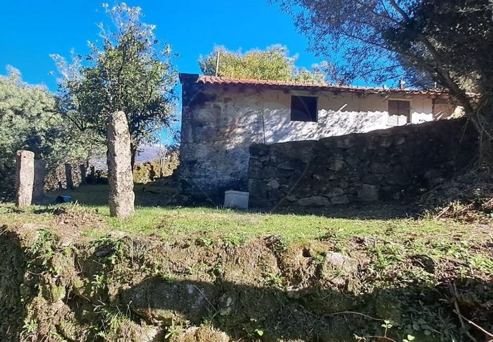 Landejendom i Arcos de Valdevez, Viana do Castelo, Arcos de Valdevez - € 52.000 | Ref: 1084-57 - foto 1