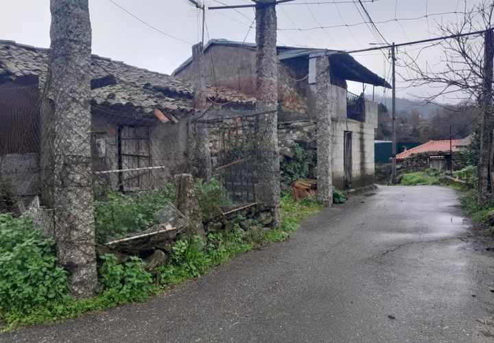 Landejendom i Arcos de Valdevez, Viana do Castelo, Arcos de Valdevez - € 40.000 | Ref: 1084-54 - foto 1
