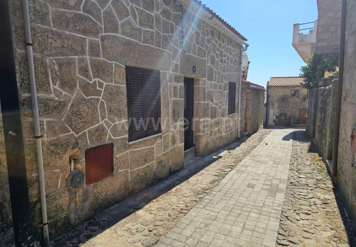 Landsbyhus i Fundao, Castelo Branco, Fundao - € 73.000 | Ref: 255260109 - foto 1
