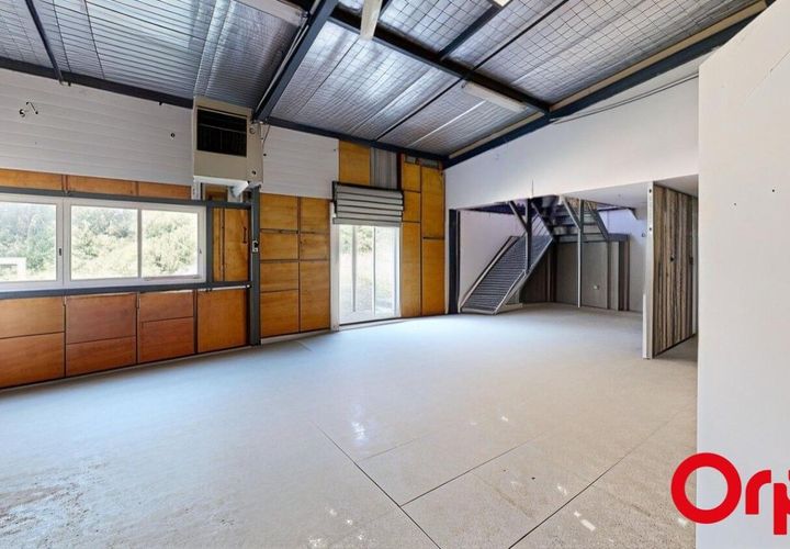 Erhvervsejendom i Auriol, Bouches-du-Rhone, Auriol - € 220.000 | Ref: 3Q26-K62-RUA - foto 1