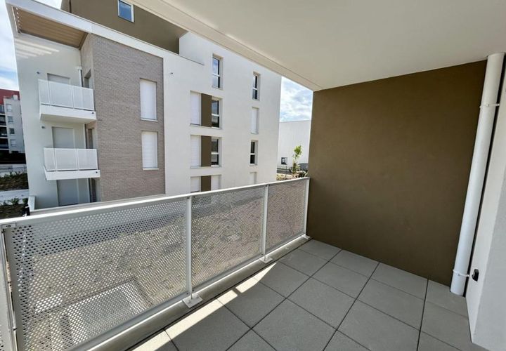Apartamento en Grigny, Rhone, Grigny - € 215.000 | Ref: GV822 - photo 1