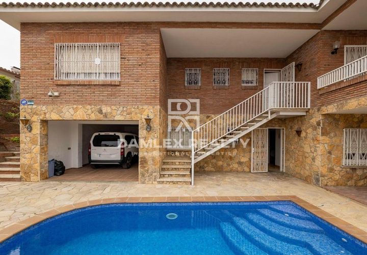 Villa i Lloret De Mar, Gerona, Lloret De Mar - € 490.000 | Ref: 71044 - foto 1