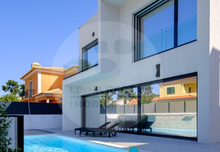 Villa in Almada, Setubal, Almada - € 1.000.000 | Ref: M5-002.21 - foto 1