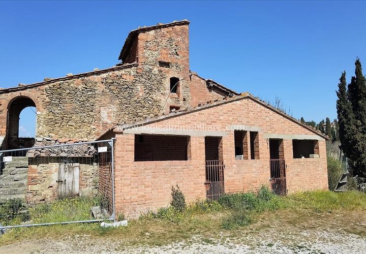 Farm hus i Sinalunga, Siena, Sinalunga - € 140.000 | Ref: CA482 - foto 1