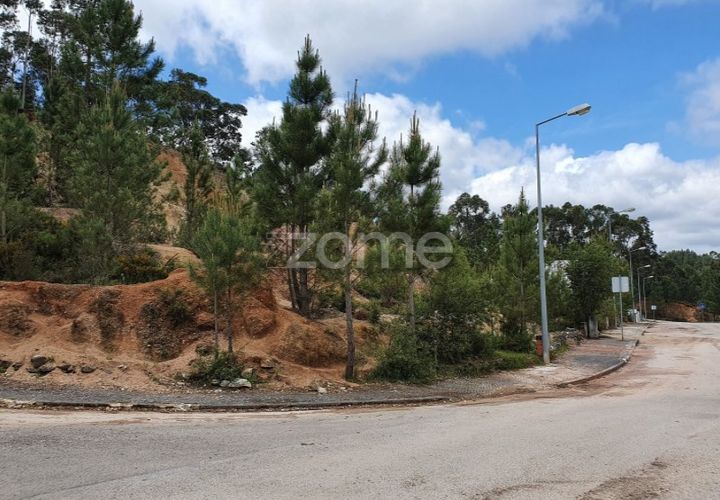 Helårsgrund i Ourem, Santarem, Ourem - € 42.424 | Ref: ZMPT544952 - foto 1