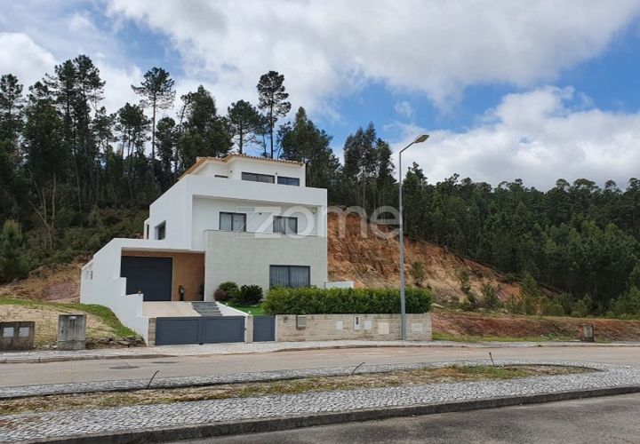 Helårsgrund i Ourem, Santarem, Ourem - € 43.839 | Ref: ZMPT544955 - foto 1