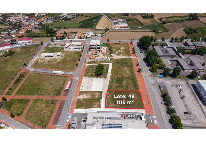 Helårsgrund i Estarreja, Aveiro, Estarreja - € 252.000 | Ref: 425 (48) - foto 1