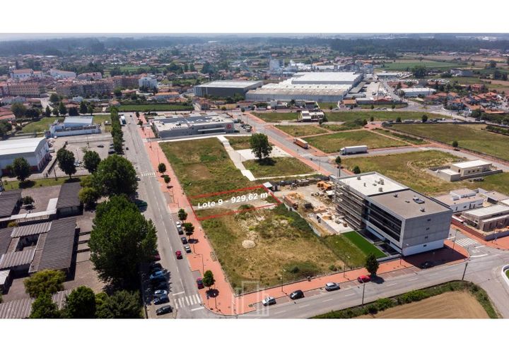 Helårsgrund i Estarreja, Aveiro, Estarreja - € 182.950 | Ref: 425 (9) - foto 1