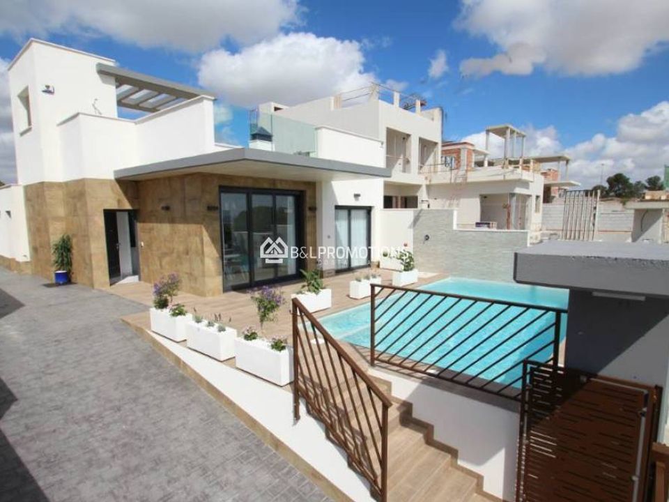 Villa i Orihuela Costa, Alicante - foto 1