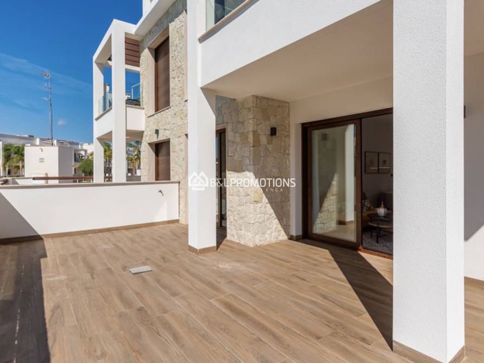 Lejlighed i Torrevieja, Alicante - foto 3