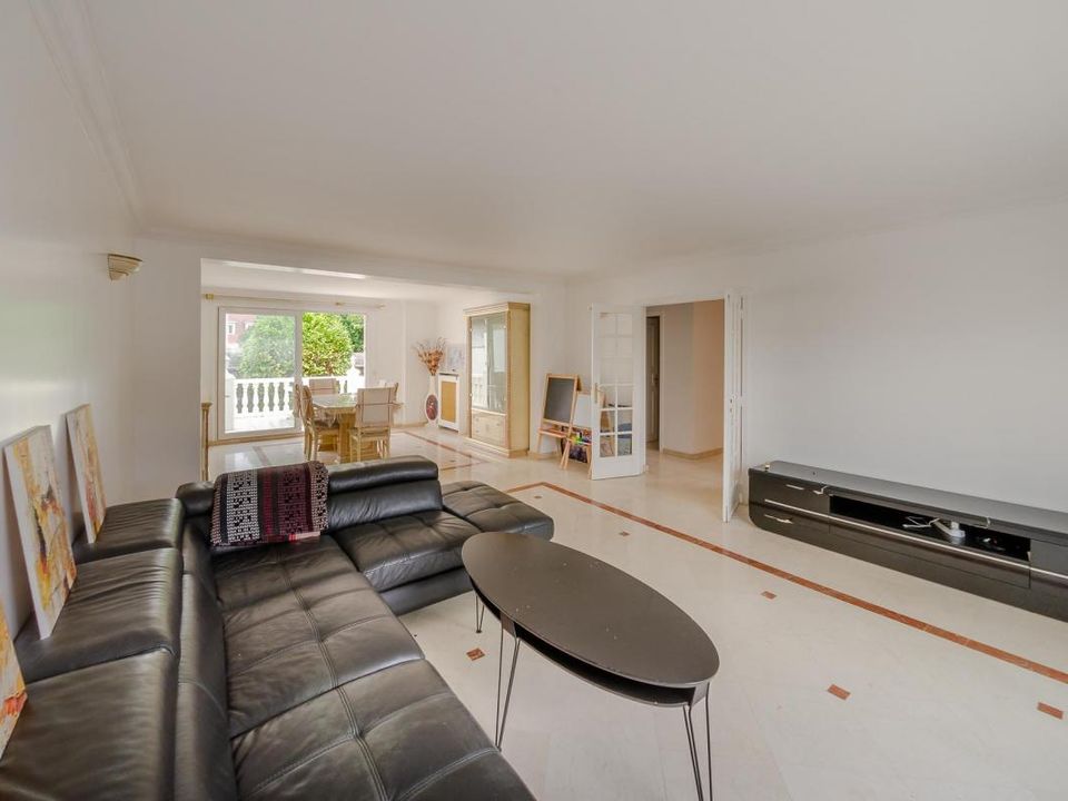Villa i Drancy, Seine-Saint-Denis - bilde 2