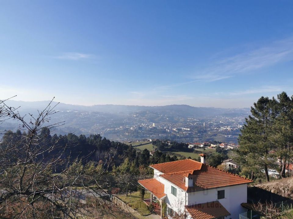 Helårsgrund i Amarante, Porto - foto 1