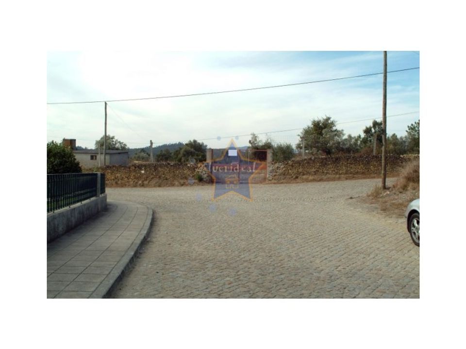 Helårsgrund i Penafiel, Porto - foto 1