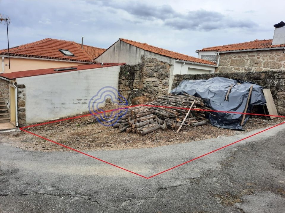Helårsgrund i Santa Comba Dao, Viseu - foto 1