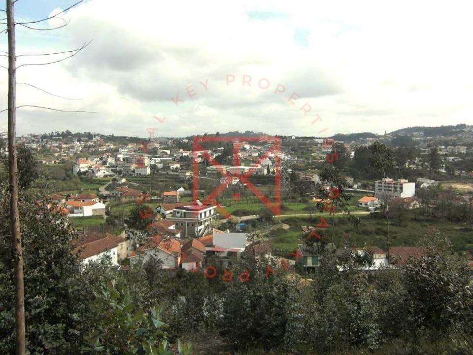 Helårsgrund i Paredes, Porto - foto 1