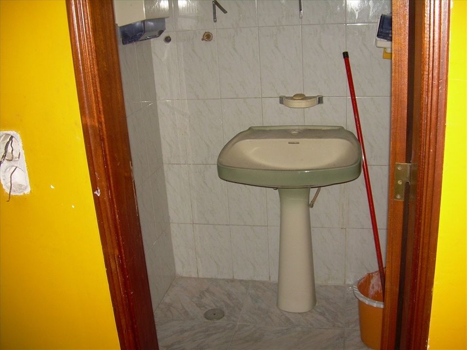 Erhvervsejendom i Almada, Setubal - foto 5
