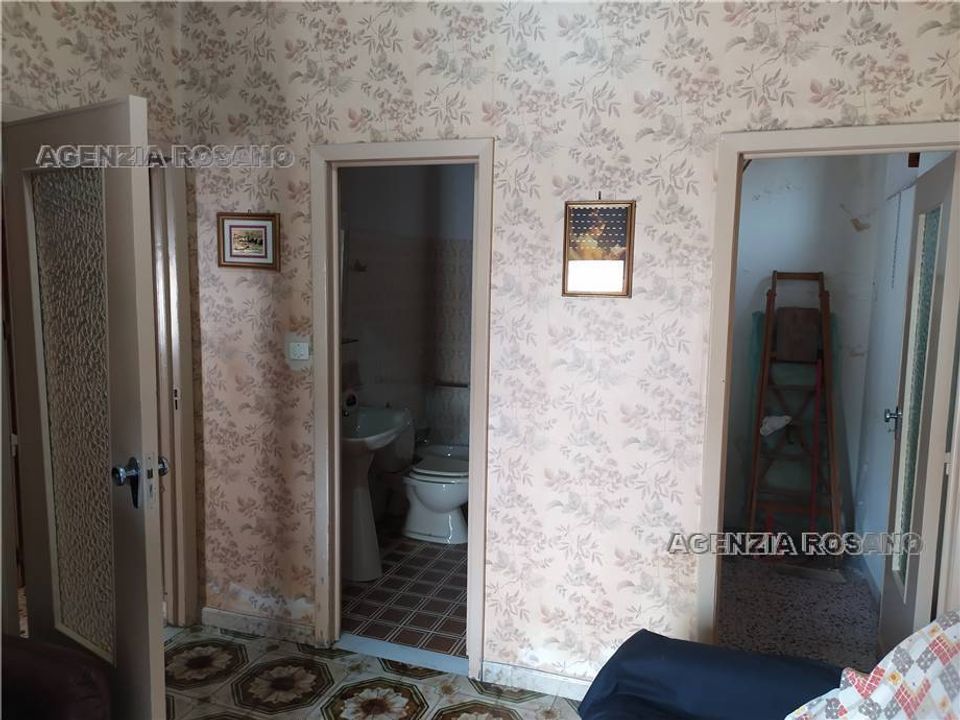 Byhus i Adrano, Catania - foto 2
