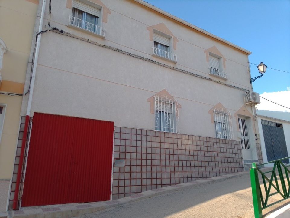 Landsbyhus i Bobadilla De Alcaudete, Jaen - foto 1