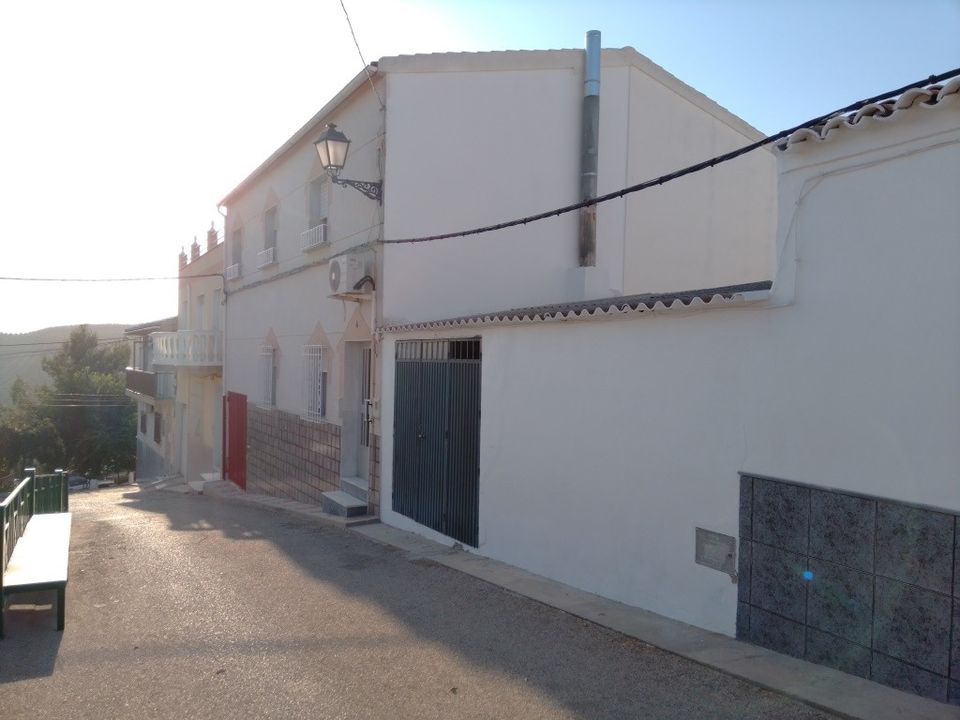 Landsbyhus i Bobadilla De Alcaudete, Jaen - foto 2