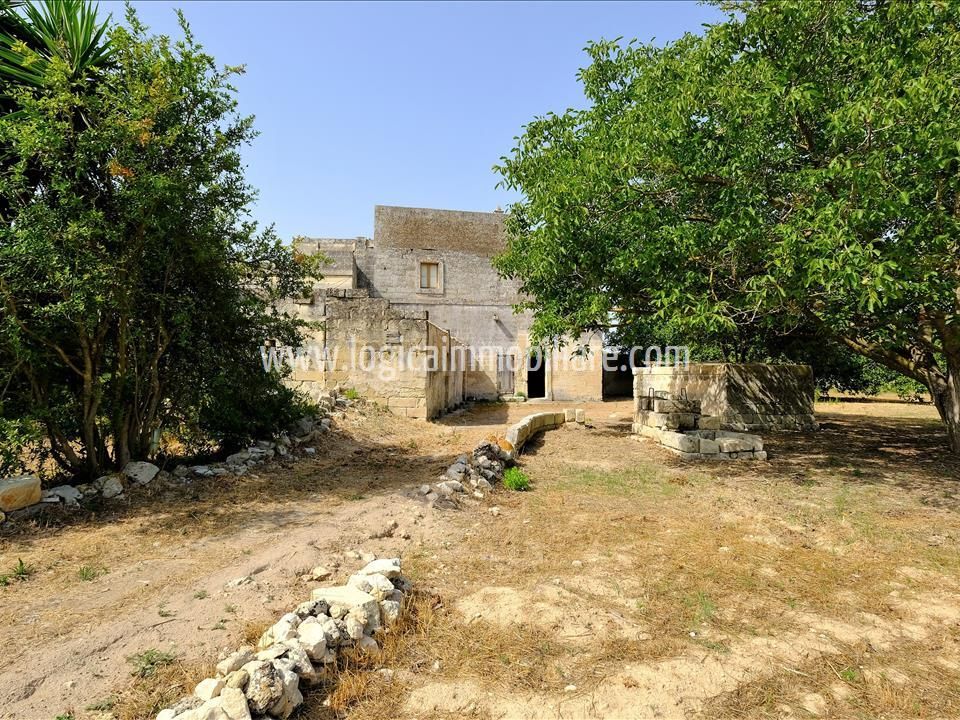 Casa de fazenda em San Cesario di Lecce, Lecce - foto 1
