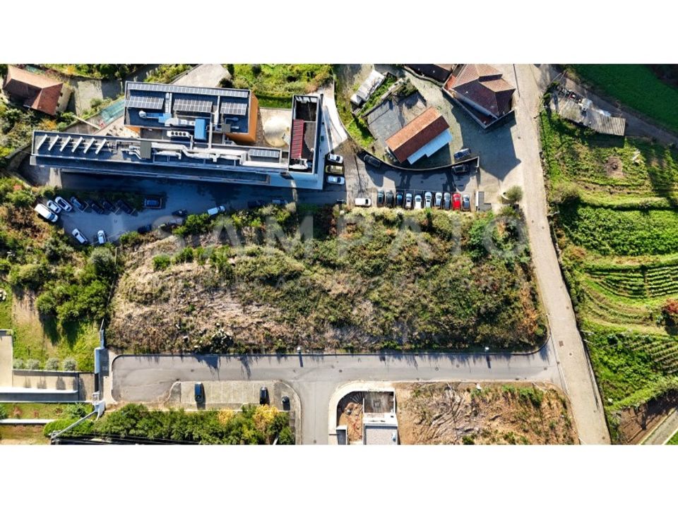 Helårsgrund i Foz do Sousa e Covelo, Porto - foto 2