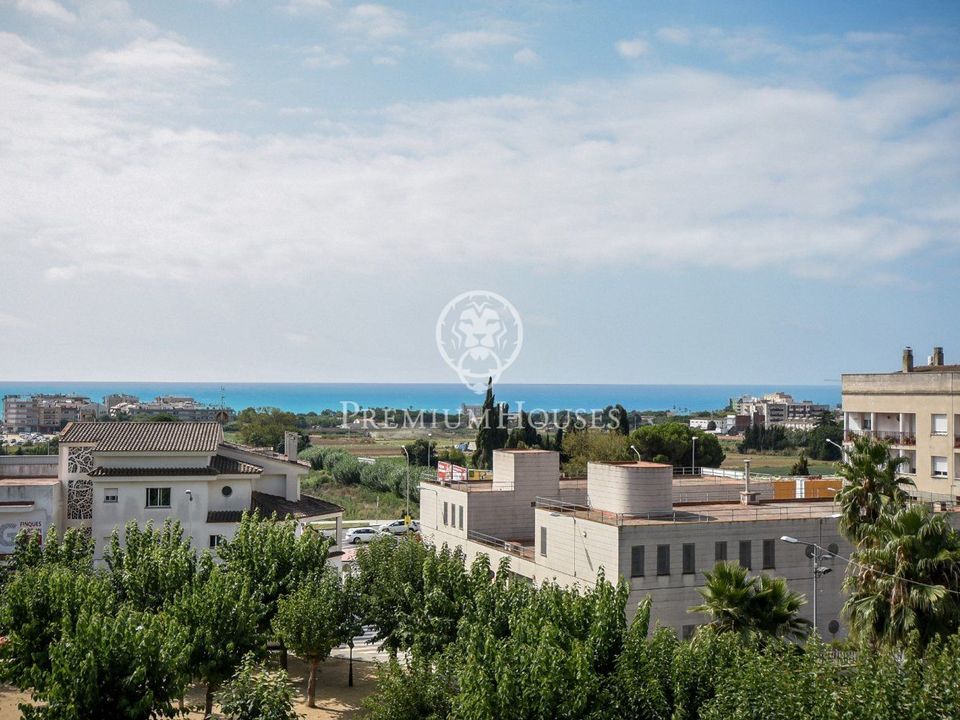 Villa i Pineda De Mar, Barcelona - foto 1