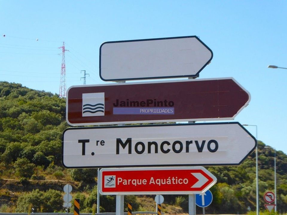 Erhvervsejendom i Torre de Moncorvo, Braganca - foto 1