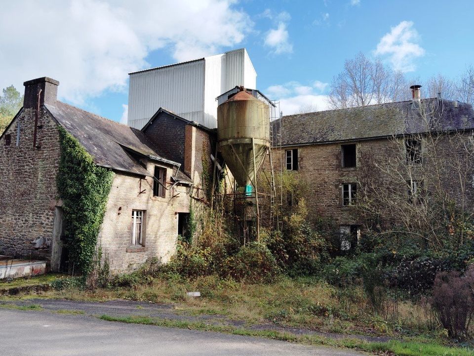 Erhvervsejendom i Priziac, Morbihan - foto 1