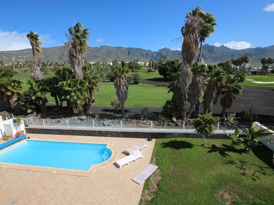 Villa i La Caleta (Adeje), Tenerife - foto 1