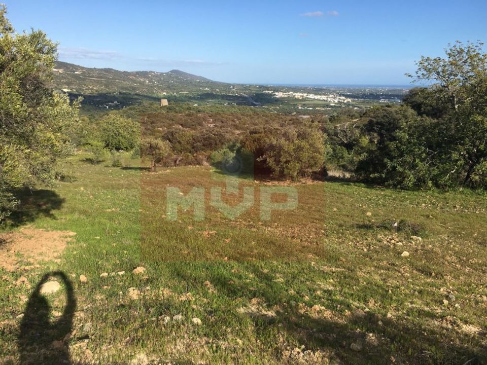 Helårsgrund i Estoi, Faro - foto 1