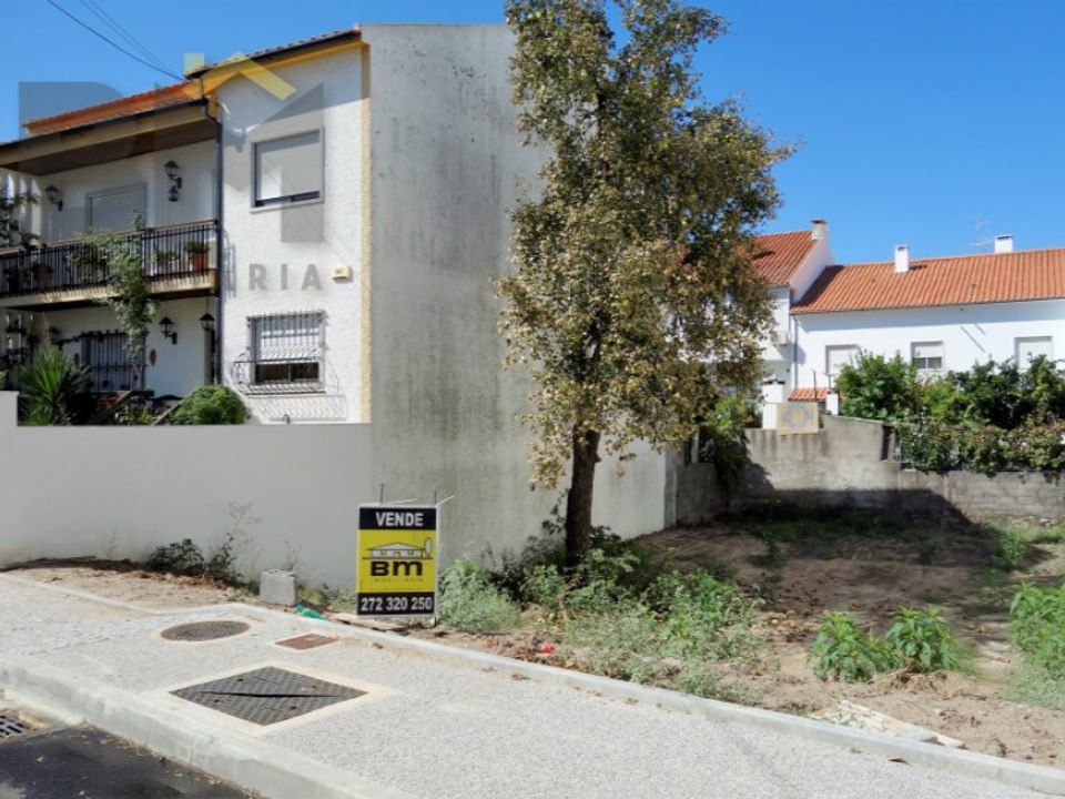 Helårsgrund i Castelo Branco, Castelo Branco - foto 1