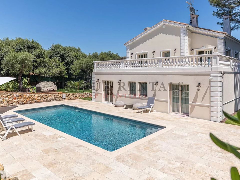 Villa i Antibes, Alpes-Maritimes - foto 1