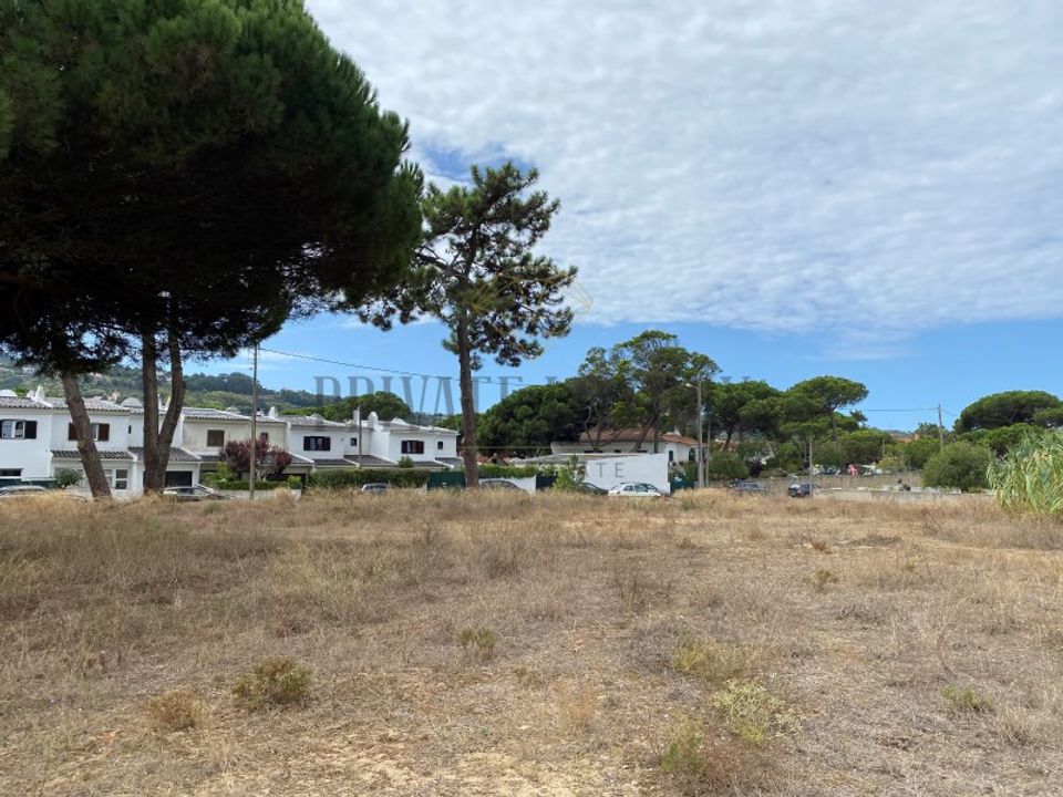 Helårsgrund i Almocageme, Lisbon - foto 1