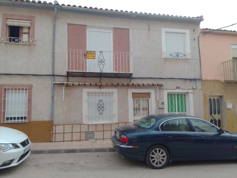 Landsbyhus i Las Casillas De Martos, Jaen - foto 1