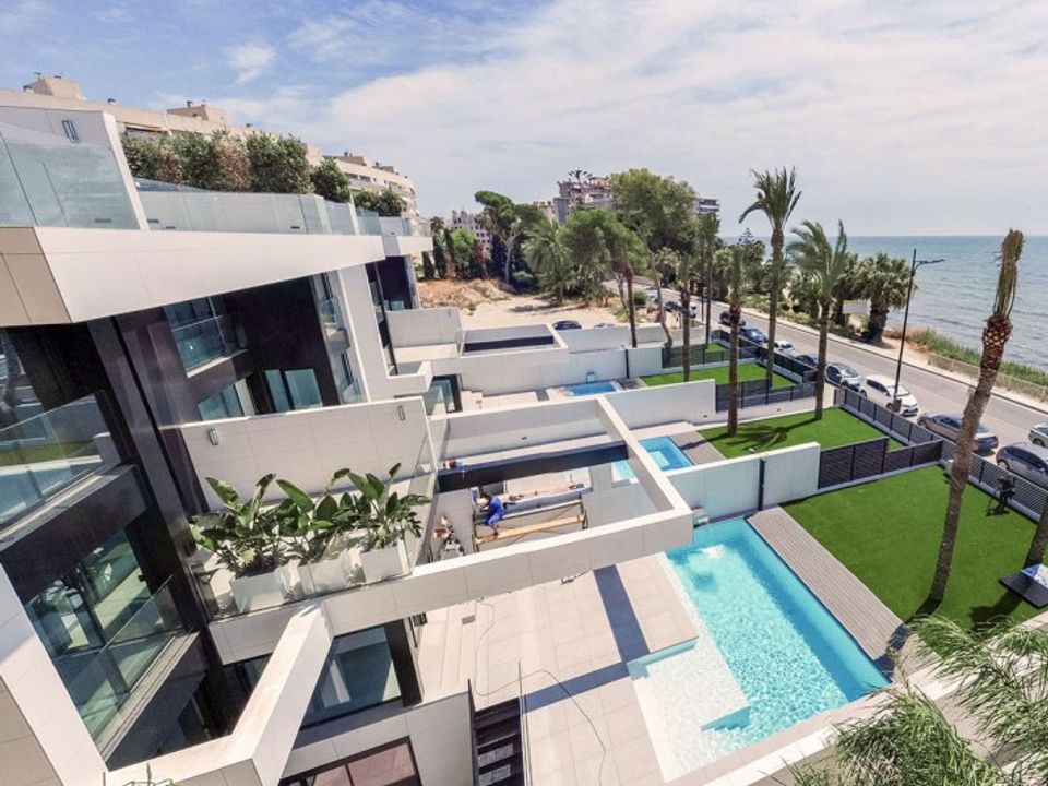 Villa i Alicante, Alicante - foto 1
