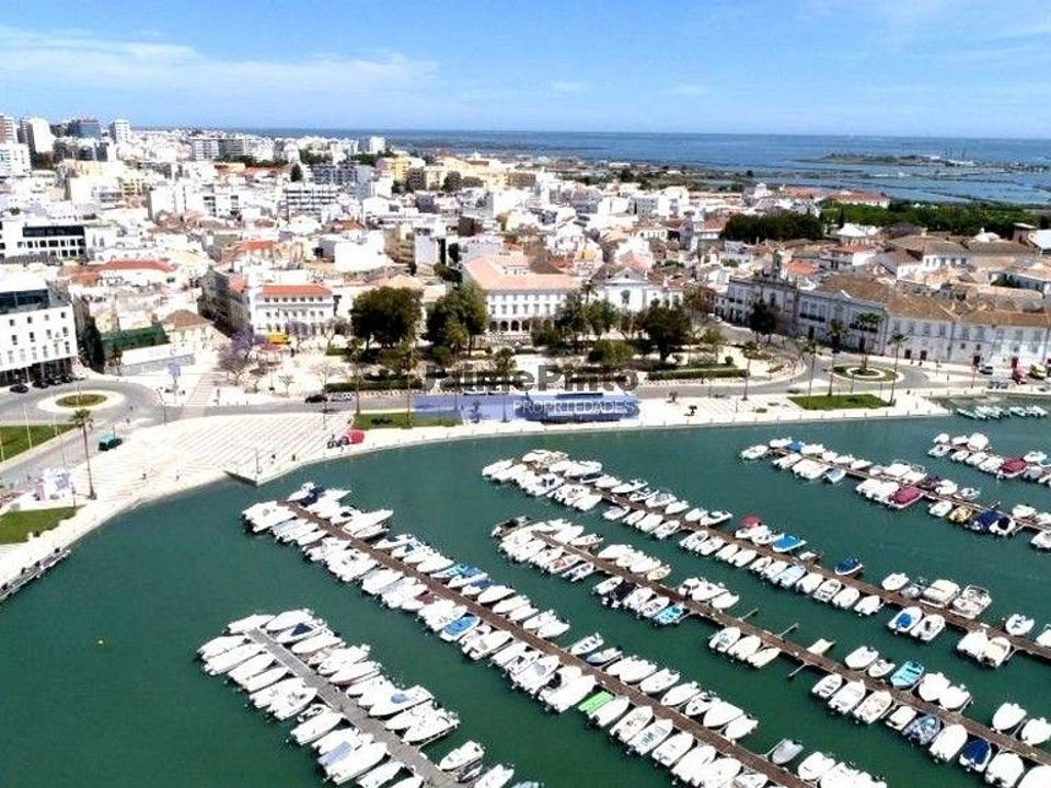 Helårsgrund i Faro, Faro - foto 1