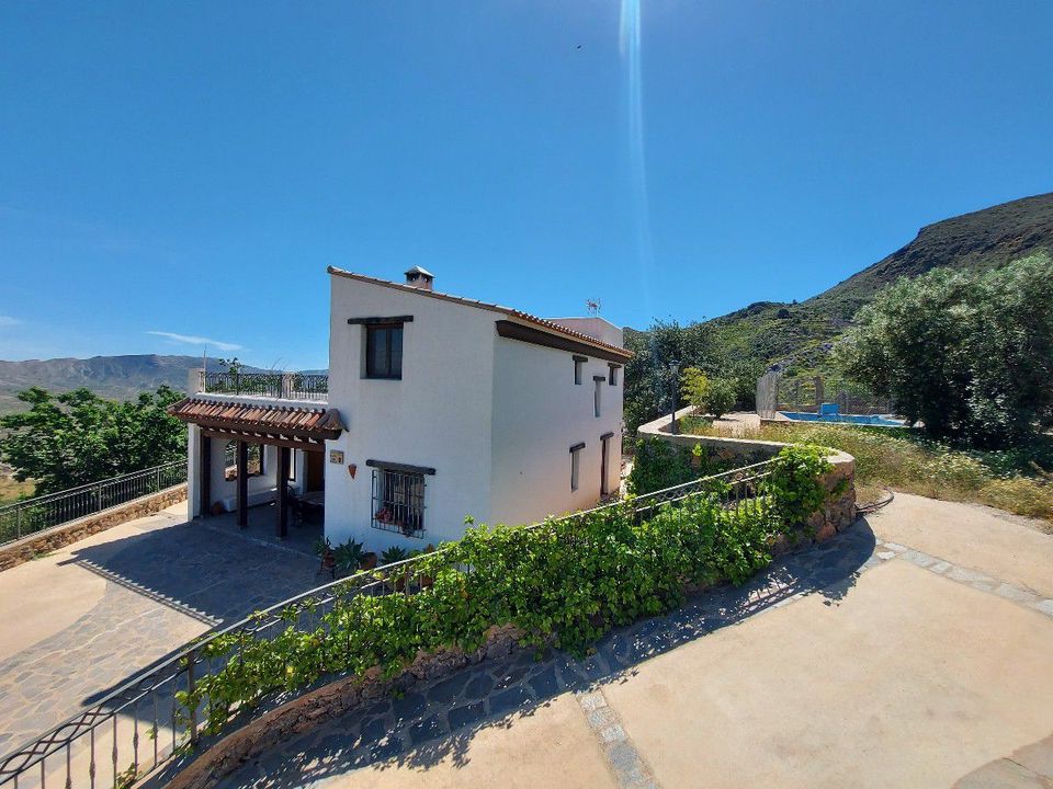 Masia a Lucainena De Las Torres, Almeria - foto 1