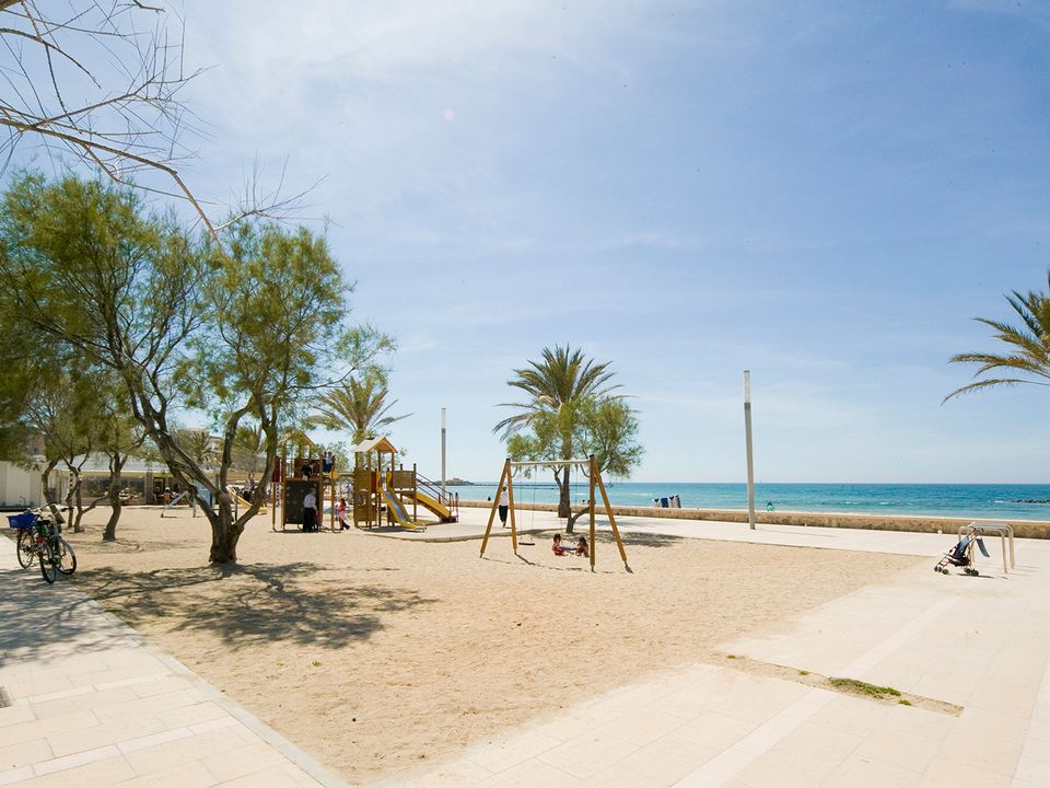 Erhvervsejendom i Can Pastilla, Mallorca - foto 1