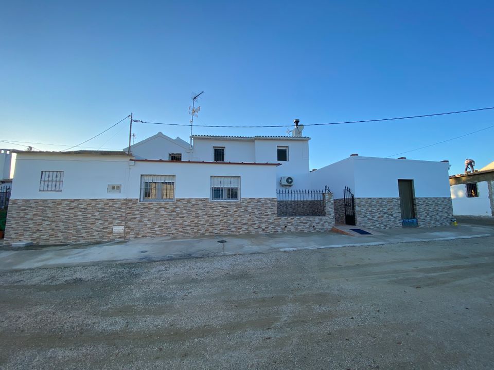 Casa de campo en Archidona, Malaga - foto 1
