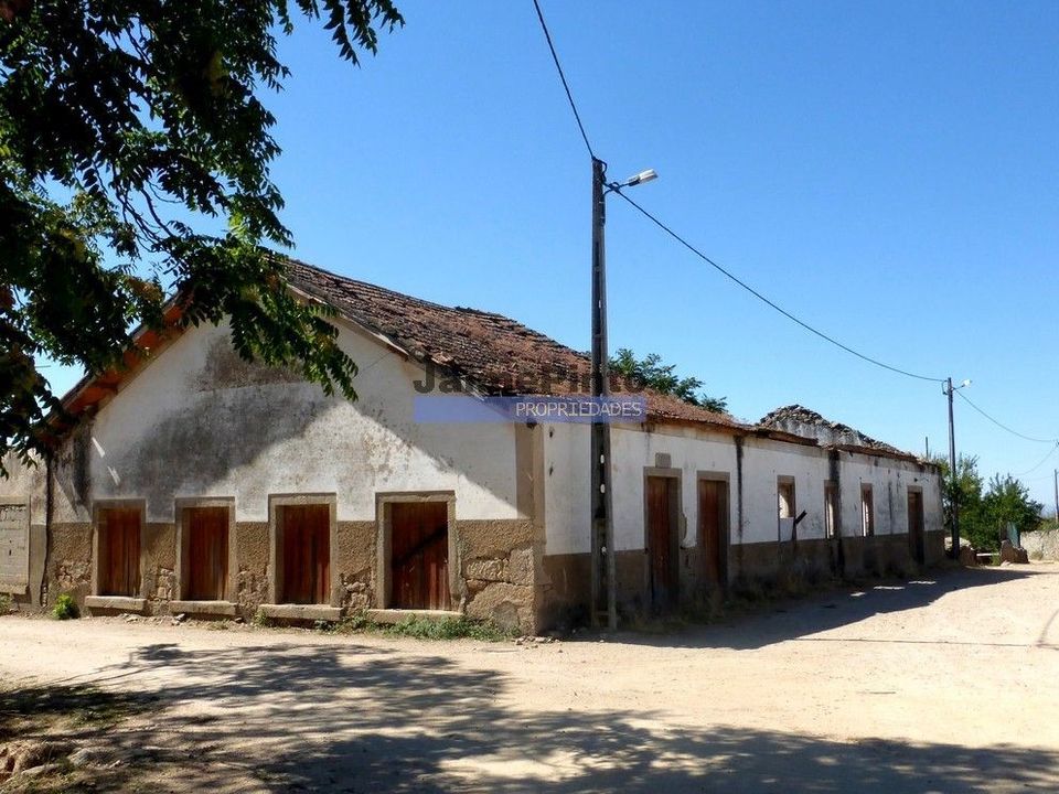 Ruin i Figueira de Castelo Rodrigo, Guarda - bilde 1