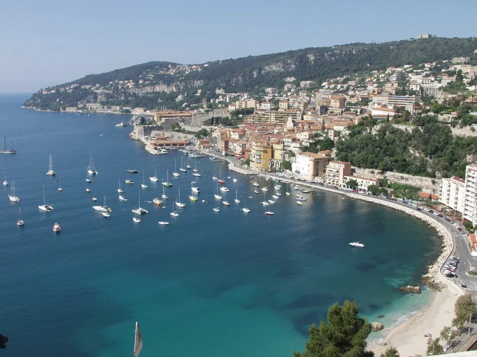 Landejendom i Villefranche-sur-Mer, Alpes-Maritimes - foto 1