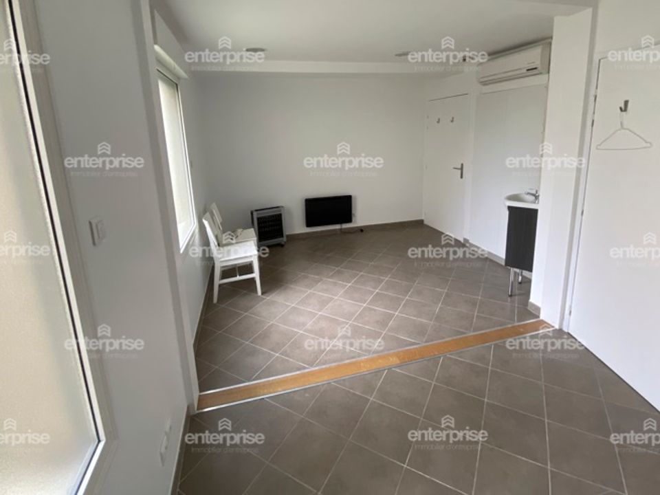 Erhvervsejendom i Le Plessis-Belleville, Oise - foto 4