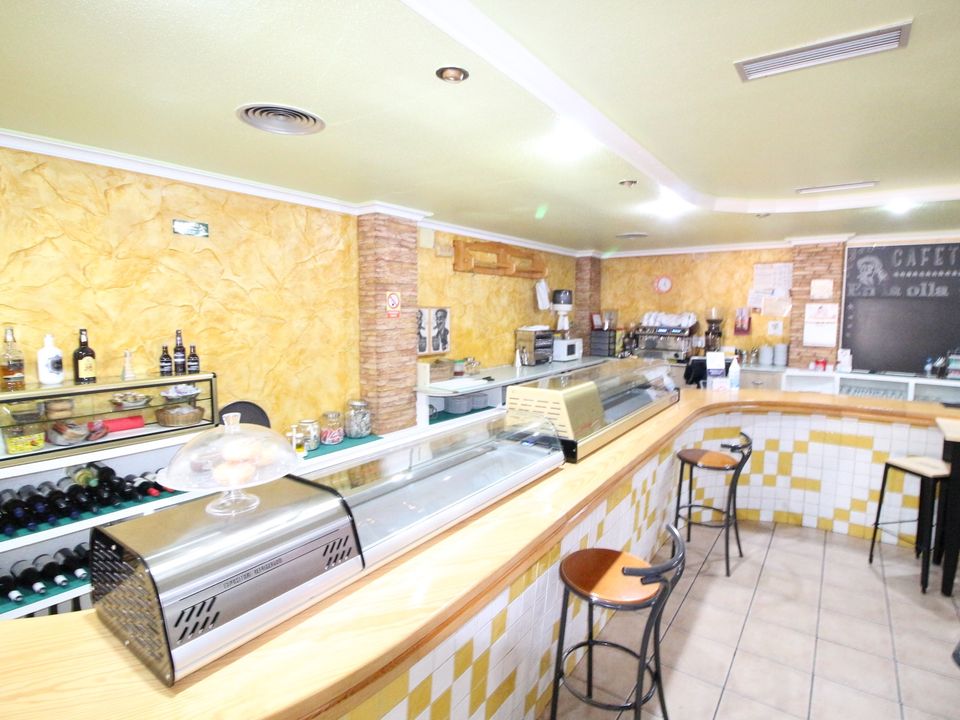 L'establiment comercial a Dolores, Alicante - foto 4