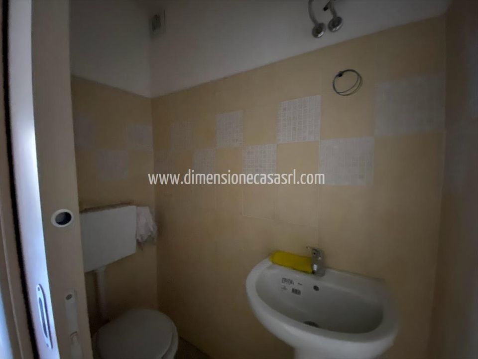 Erhvervsejendom i Caltanissetta, Caltanissetta - foto 5