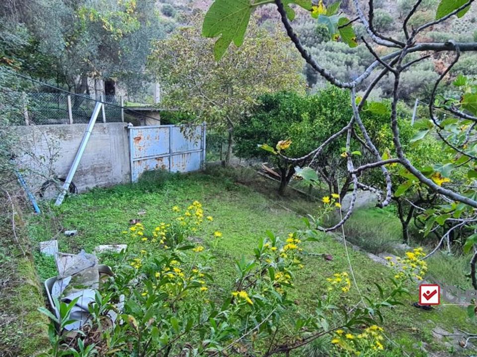 Helårsgrund i Messina, Messina - foto 2