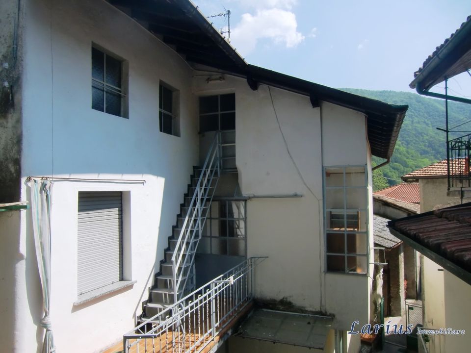 Villa i Valbrona, Como - foto 1