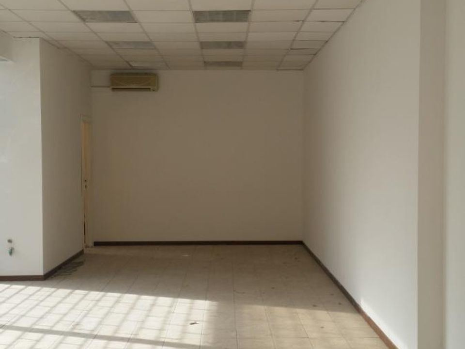 Erhvervsejendom i Terni, Terni - foto 1