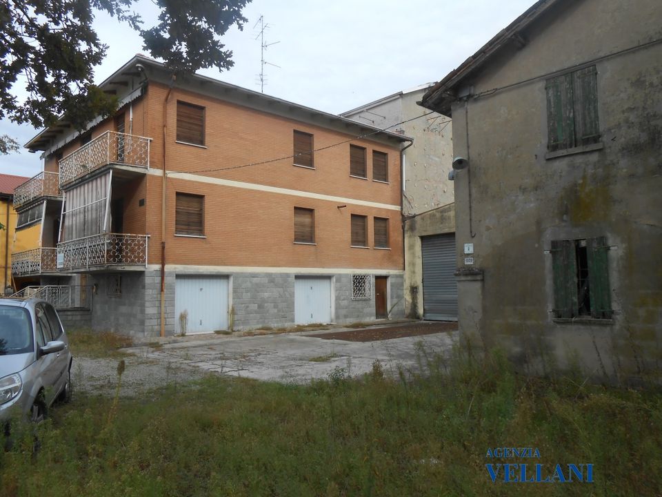 Landejendom i Modena, Modena - foto 1