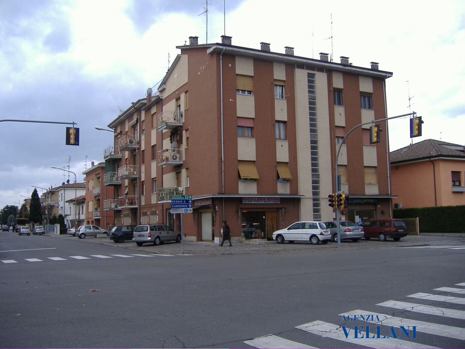 Erhvervsejendom i Carpi, Modena - foto 1