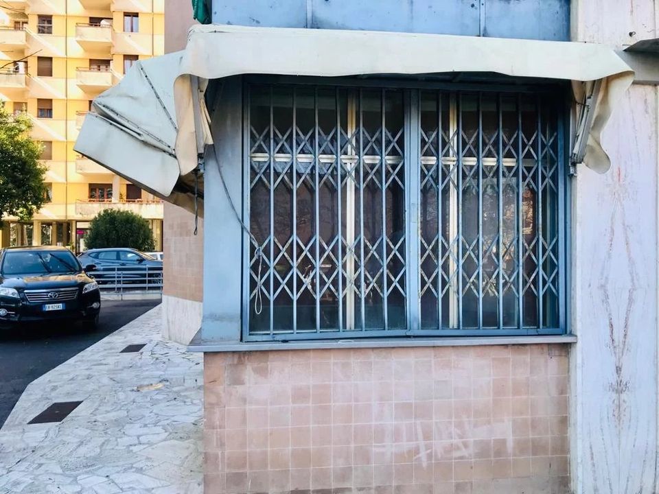 Erhvervsejendom i Perugia, Perugia - foto 1